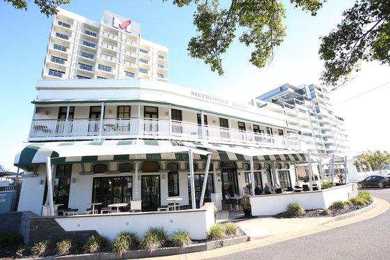 Oaks Townsville Metropole Hotel Servis gambar